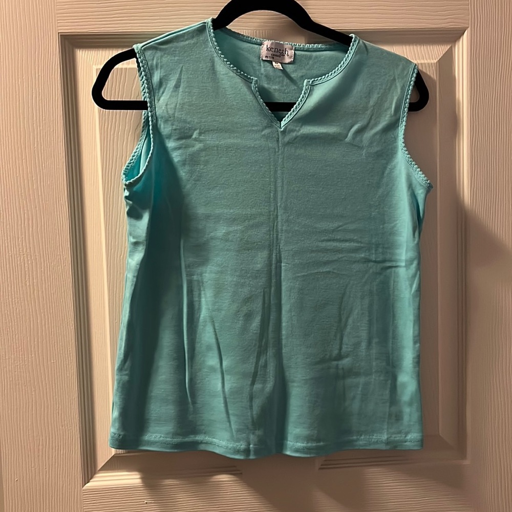 Women’s Tank Top Aqua Blue-Green V-Neck Scalloped Edge Petite Medium Keneth